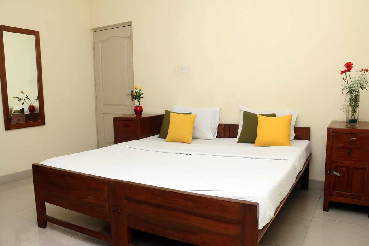 Happy Planet Bed & Breakfast Chennai Exterior photo
